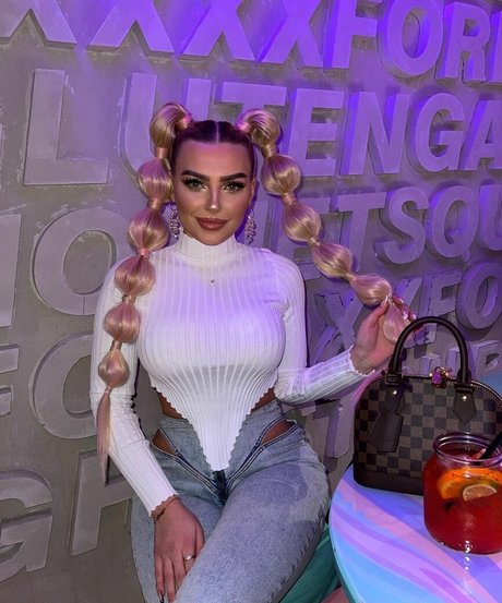 Gabriella Szklarz only fans free