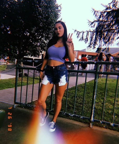 Marlee Fridley only fans nude