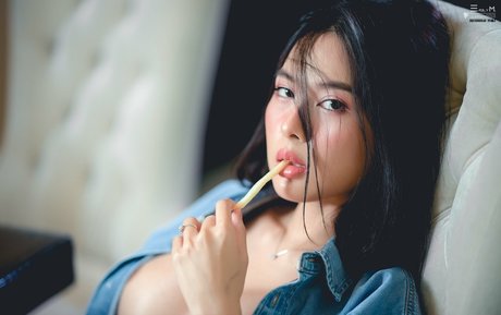 nimtharin onlyfans leaks nudes