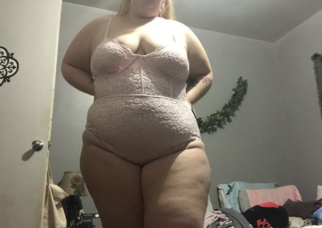 chubbyhannah onlyfans leajs