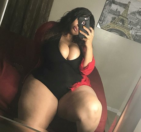 Jasmine Gunn onlyfans model photos