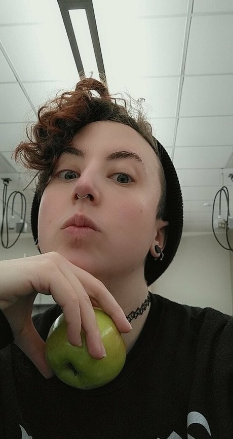 clumsiersquirrel xxx onlyfans