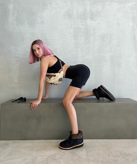 Sarah Snyder onlyfans leak