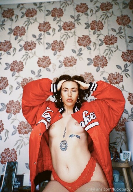 lucidbabyx Profile pic