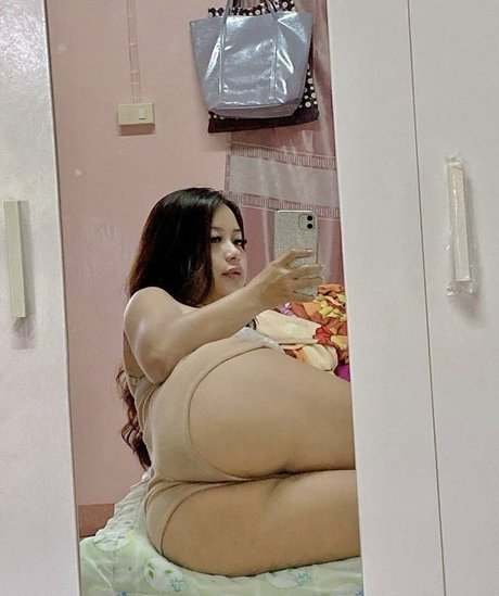 Noonz spt onlyfans model photos