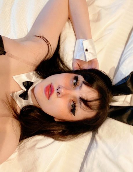 elliechii nude leaks onlyfans