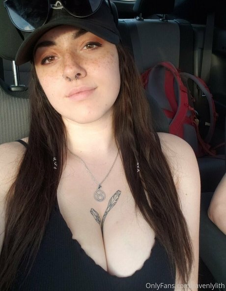 ravenlylith onlyfans nude