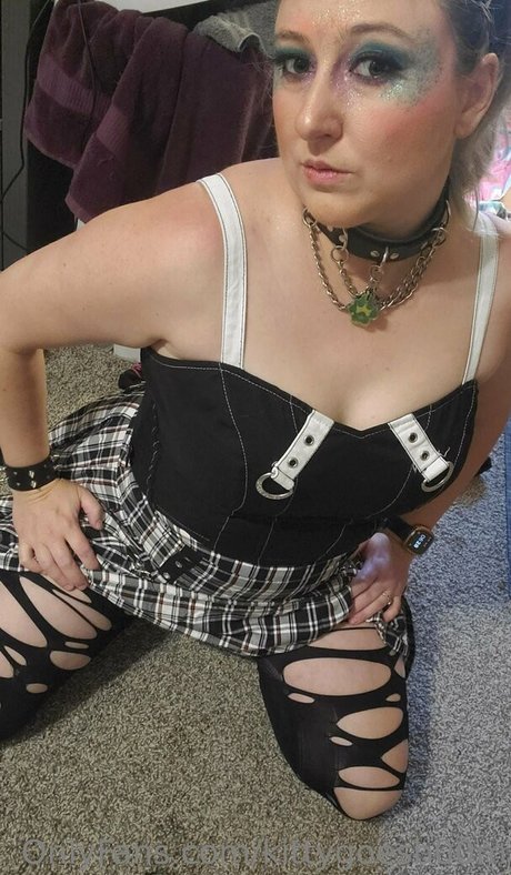 kittygoesb00m onlyfans leaks nude