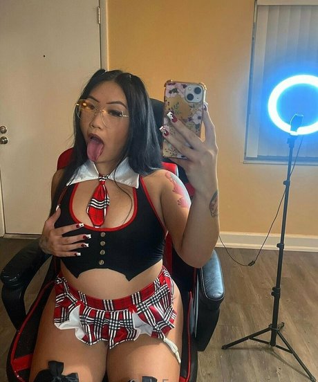 senpaiyang only fans pictures