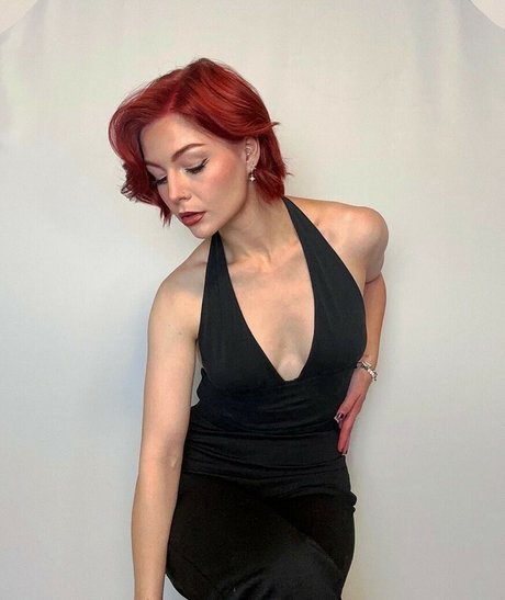 KallMeKris naked onlyfans leak