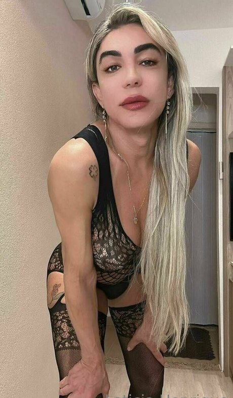 leticiahenrique onlyfans posts