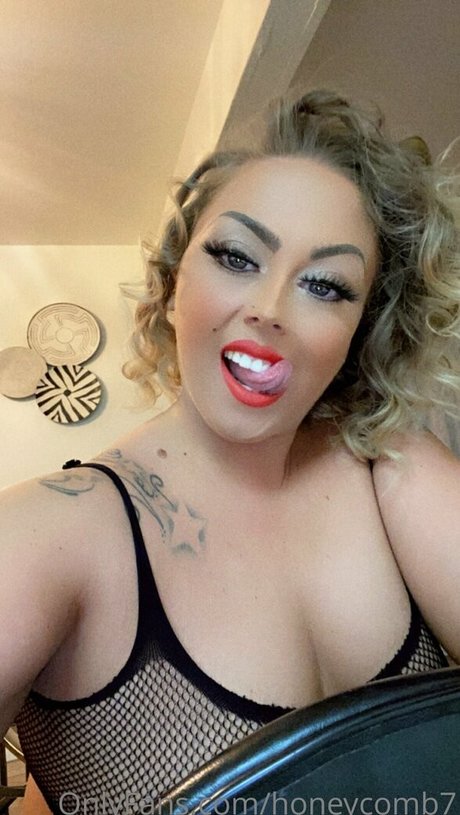 honeycomb7 onlyfans sex leaks