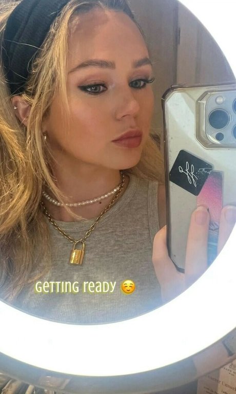 Brec Bassinger leaks only fans