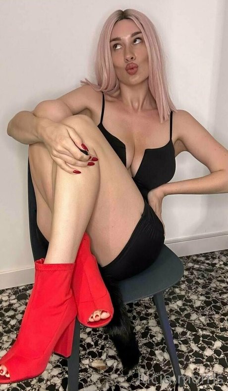 lucia morris onlyfans content leaked