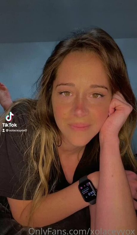 xolaceyyox only fans naked