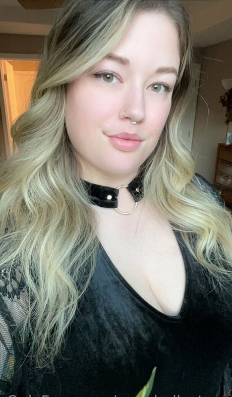 annabellestoes naked leaked onlyfans