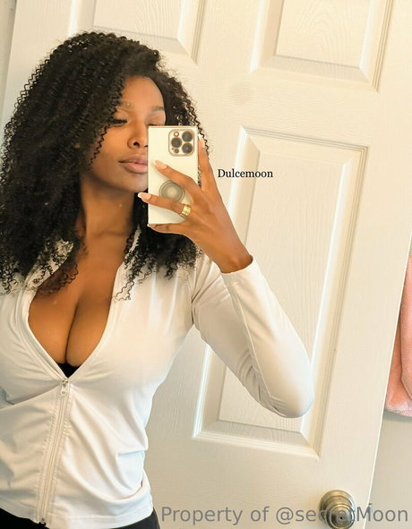dulcemoonfree only fans pics