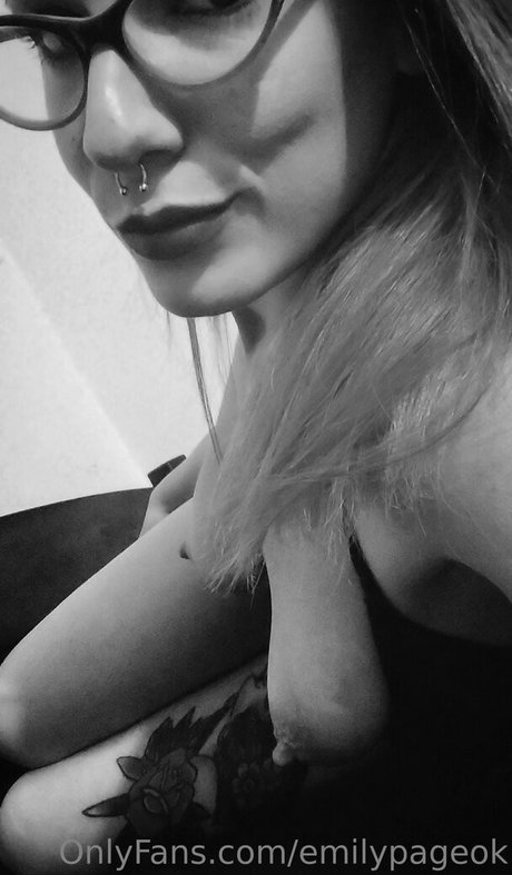 emilypageok onlyfans porn free