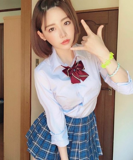 Eimi Fukada feet onlyfans