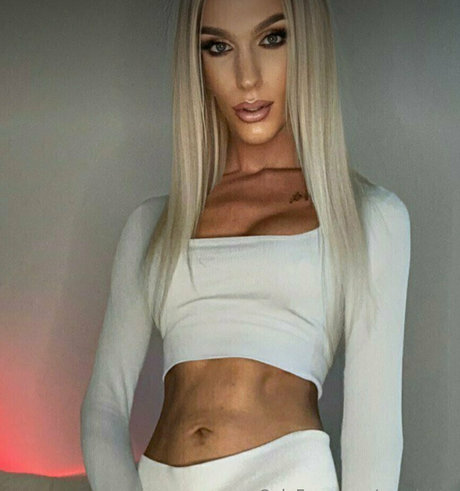 aparisi ts nude onlyfans pics