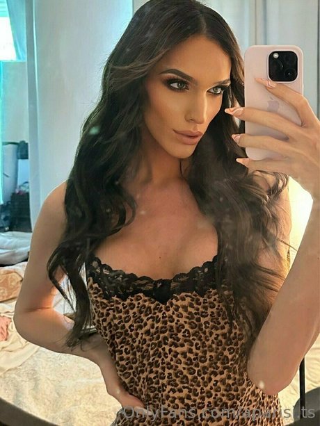 aparisi ts nudes onlyfans leaked