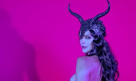 Adrianne Marie Curry only fans photos