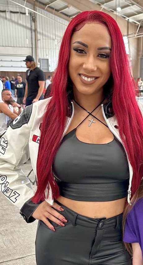 Leila Grey onlyfans nude photos