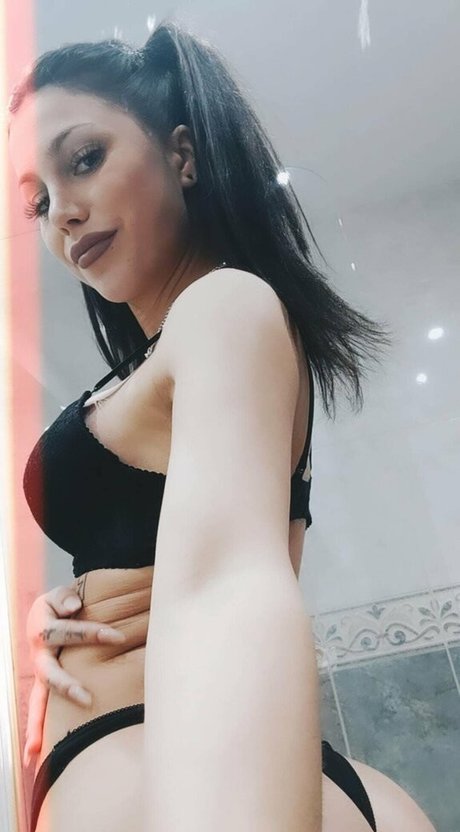 kiarabennet onlyfans xxx