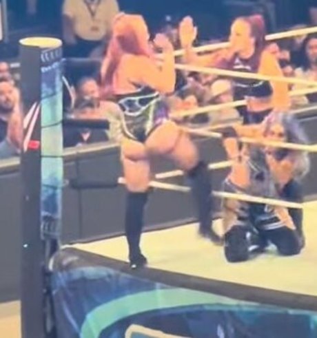 Isla Dawn onlyfans sex tape