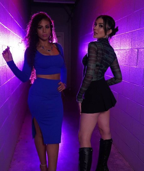 leather leggings onlyfans xxx snap