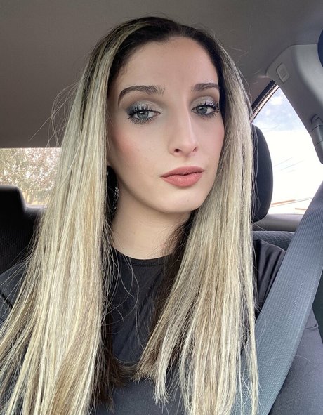 Yanellis Linares Profile pic