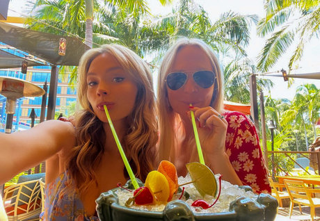 curvy girls onlyfans hot candids