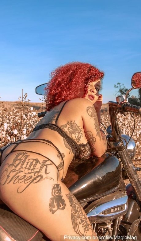 Varias Em Um onlyfans model images