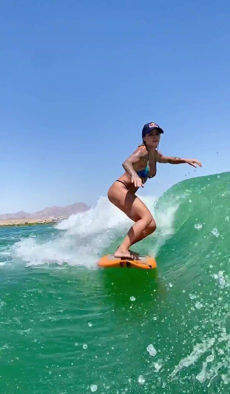 Leticia Bufoni only fans pic