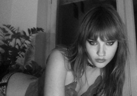 Victoria De Angelis free only fans