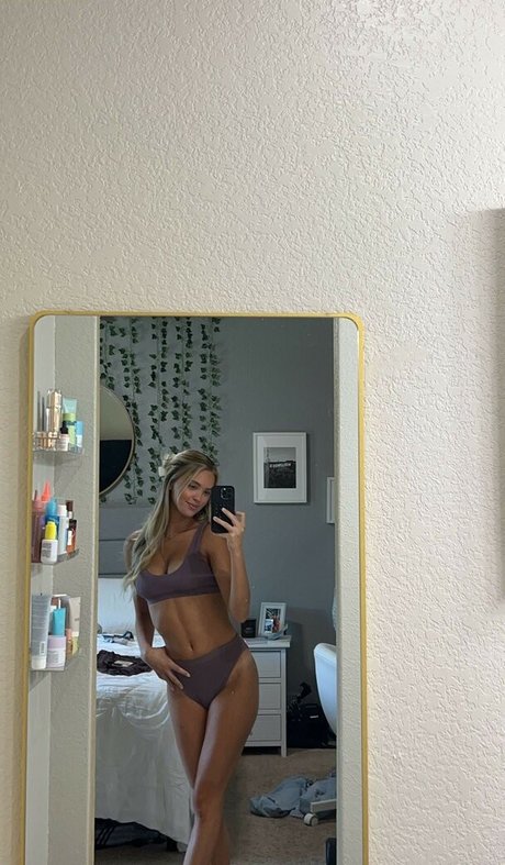 Paigemackenzie onlyfans model