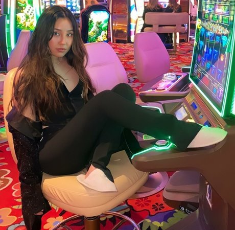 Olivia Sui leaked onlyfans sex tape