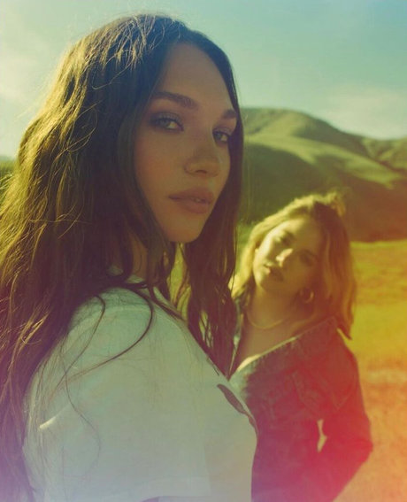 Maddie Ziegler onlyfans nude tits