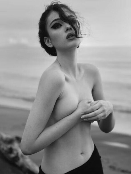 Deva Cassel nude onlyfans porn