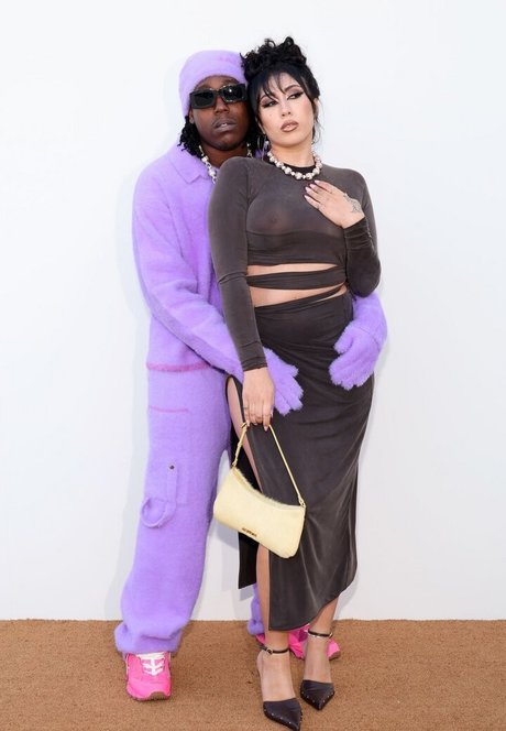 Kali Uchis desnuda onlyfans