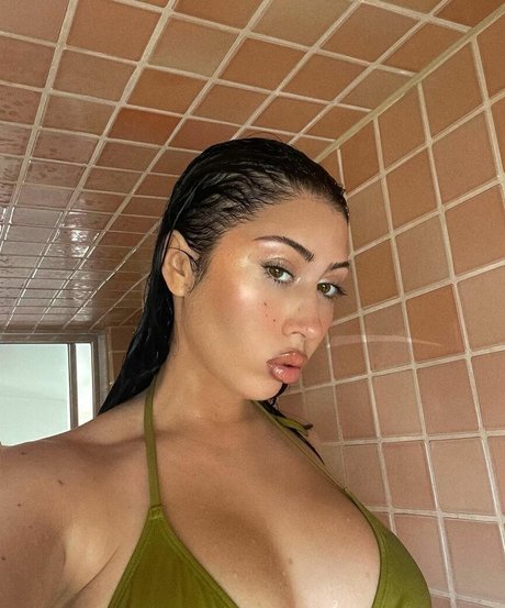 Kali Uchis onlyfans leak new