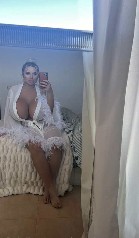 jessybunnyfree naked on onlyfans