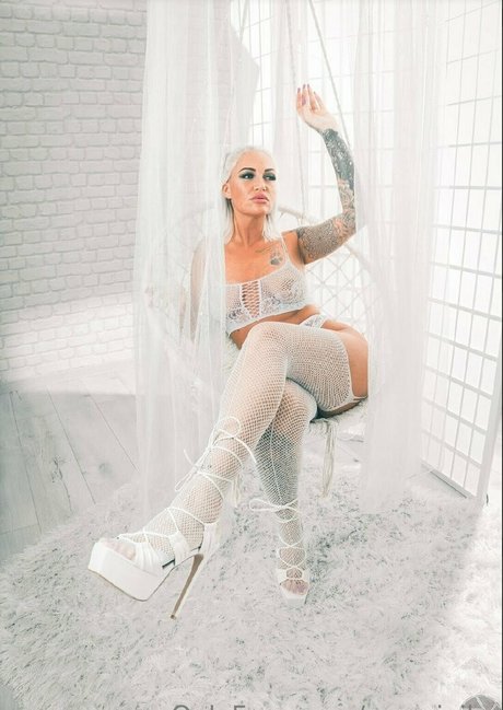 mo vivike only fans pictures