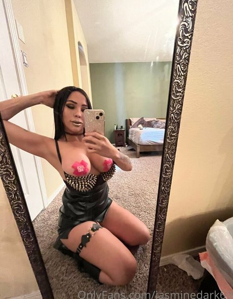 jasminedark69 onlyfans photos