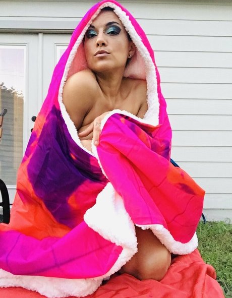 nakedintelligenceraw onlyfans nide