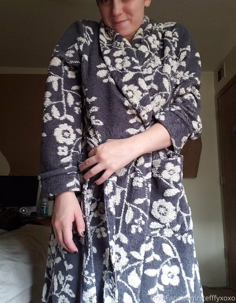 lucylawrence onlyfans nudes leaks