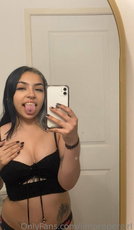 iimpropergirl onlyfans leajs