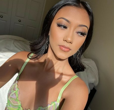 Moliney Mao onlyfans archive