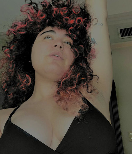 Remi Wolf onlyfans leaks nudes