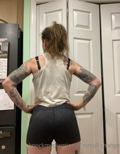 knockmyplantiesoff onlyfans nude porn